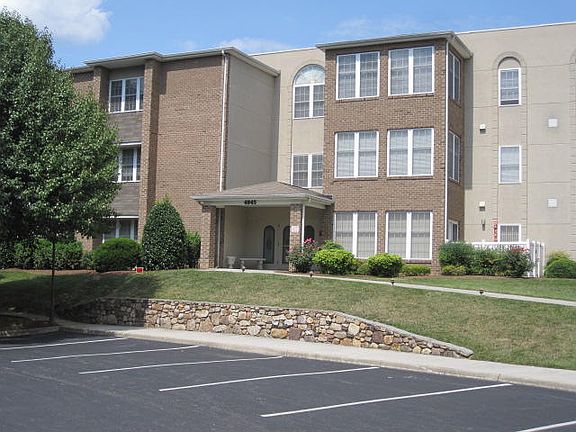 2nd image of 4845 Glen Ivy Ln SW Unit 102