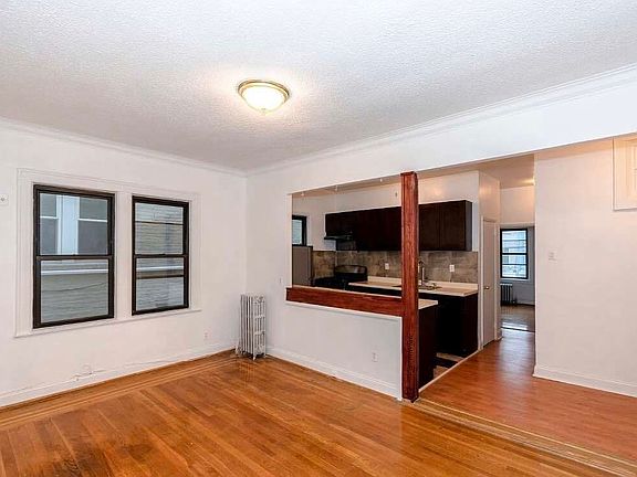 4th image of 50-39 39th Pl #1