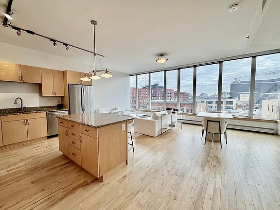 4th image of 215 10th Ave S Unit 534