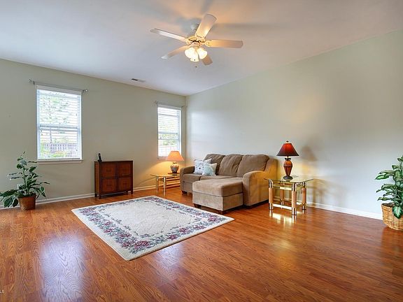 5th image of 281 Coral Stone Court