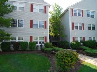 64 Dayton Ct #104, Hackettstown, NJ 07840
