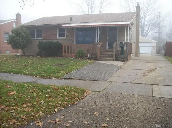 28226 Townley St, Madison Heights, MI 48071