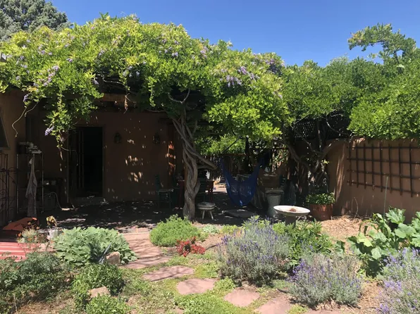 825 Rio Vista St, Santa Fe, NM 87501