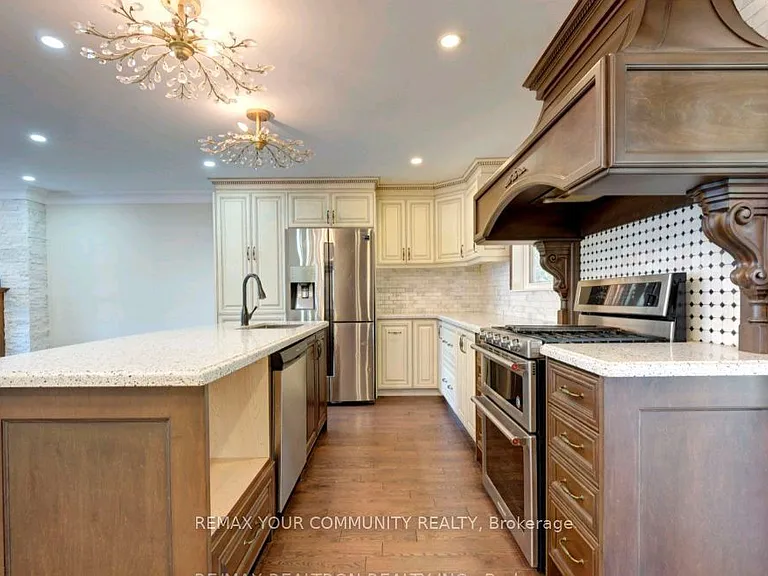 372 Dixon Blvd — Photo 6