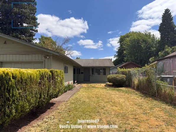490 Macy St, Harrisburg, OR 97446