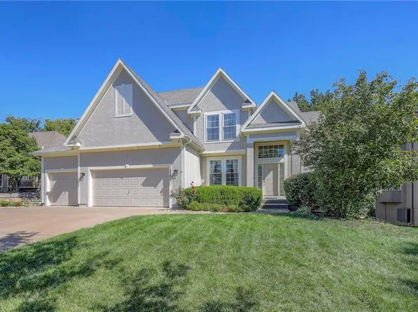 12281 S Solomon Rd, Olathe, KS 66061