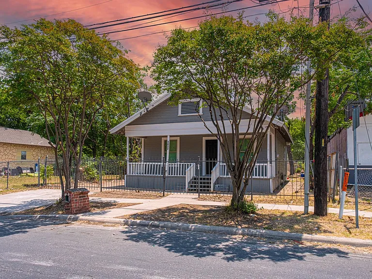 1412 Hays St — Photo 3