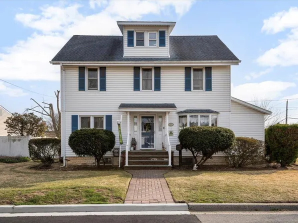 38 Alice Court, Bethpage, NY 11714