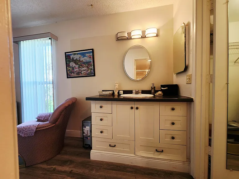 1560 NW 18th Ave #104 — Photo 14
