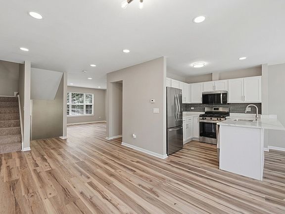 2nd image of 34308 N Goldenrod Rd