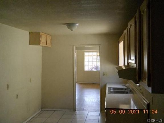 4th image of 1061 N Hazard Ave
