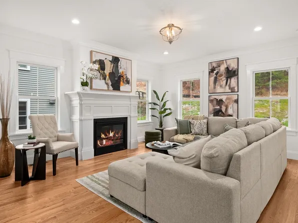 14 Granville Ln #14, Amesbury, MA 01913