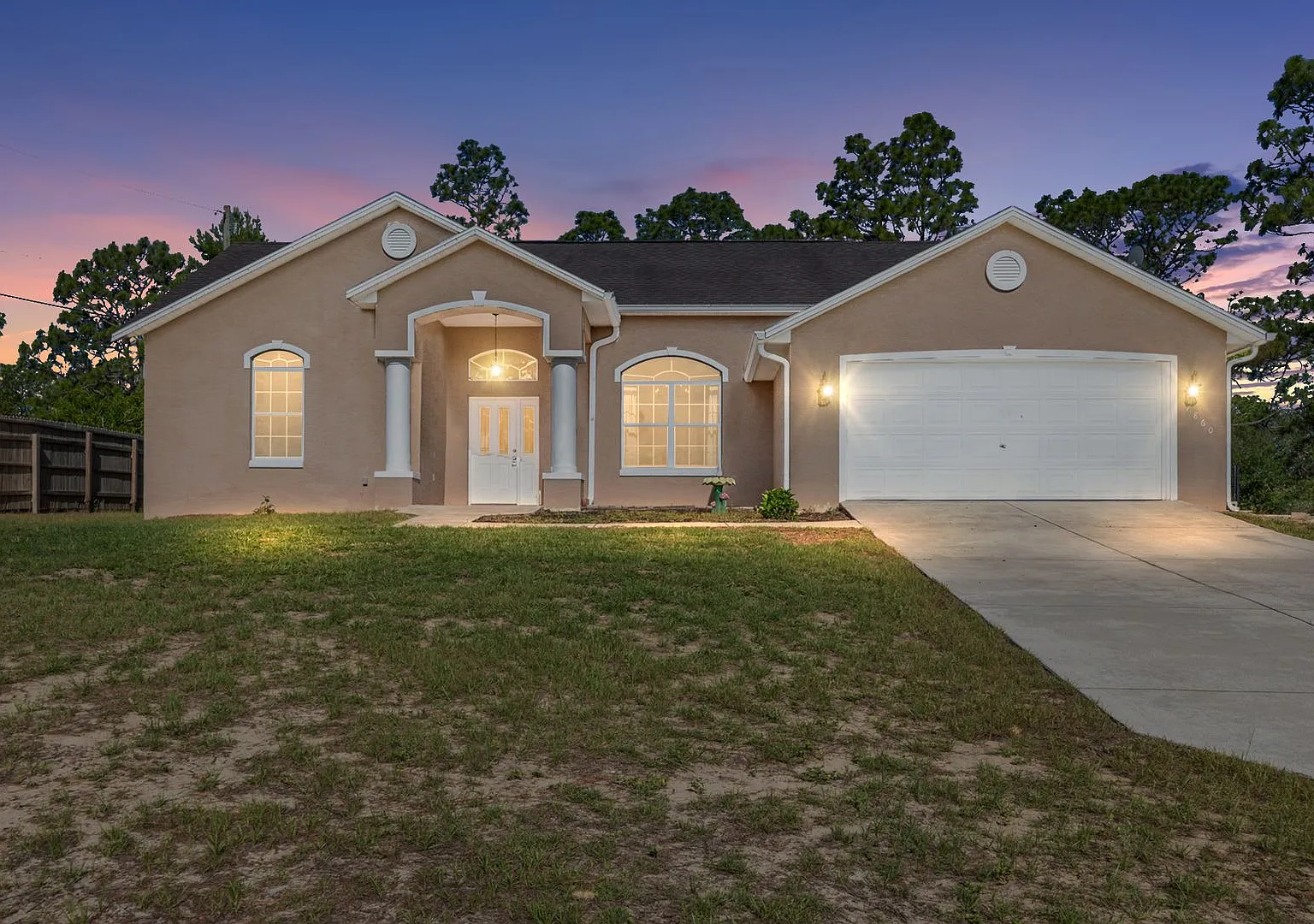Spacious 4-Bedroom Home on a Peaceful Homesite in Dunnellon — Photo 1