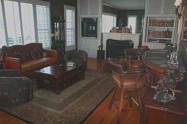 2nd image of 6212 Bayshore Blvd APT C