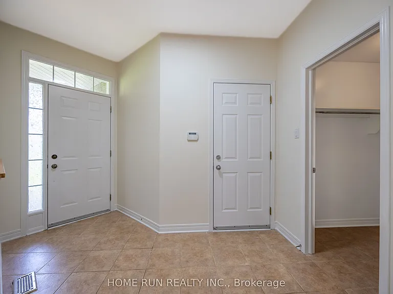 281 Goldridge Dr — Photo 4