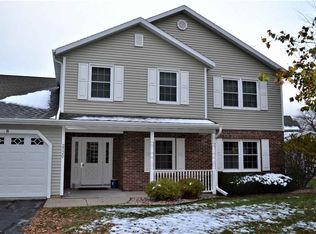 2520 Village Ln APT D, Oshkosh, WI 54904
