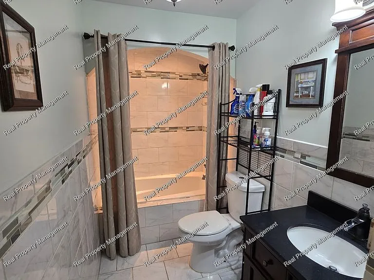3788 Kingsway Dr — Photo 11