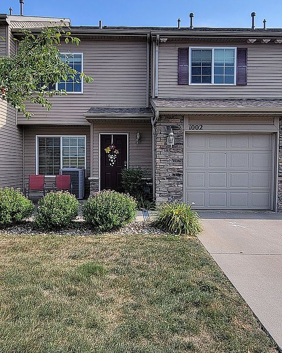 #1002 exterior