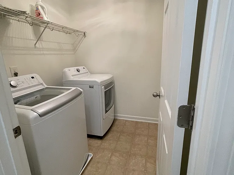 119 Gathering Pl — Photo 29