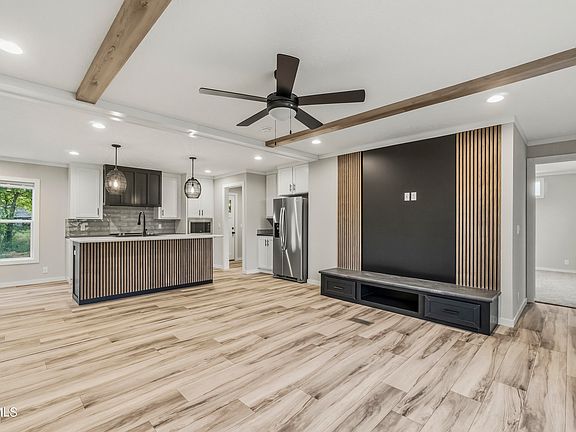 3rd image of 535 McDonald Rd