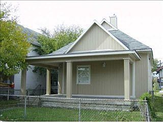 3rd image of 2314 N Kenwood Ave