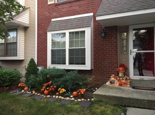 406 Snowflake Cir, Norristown, PA 19403