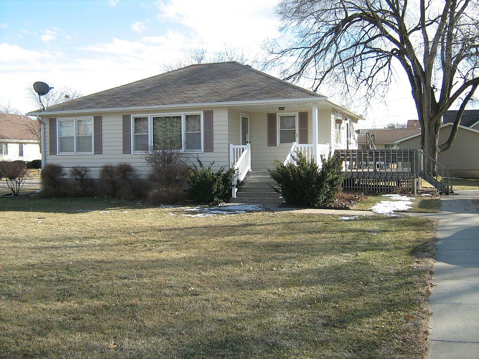 House from sidewalk