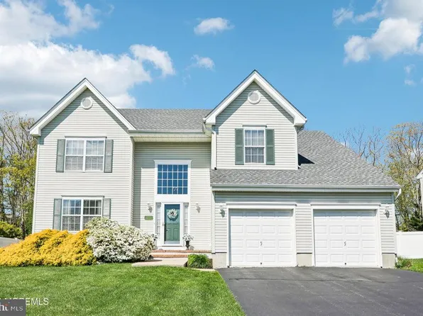 21 Orchid Ln, Barnegat, NJ 08005