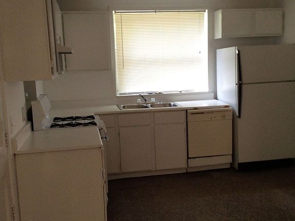 2nd image of 433 N Buena Vista Ave