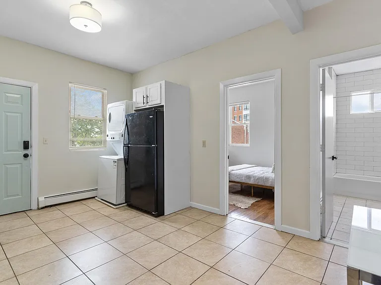 58 Vernon St #3 — Photo 7