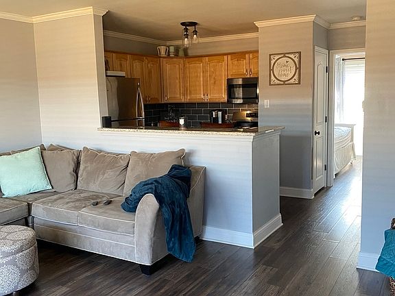 4th image of 1339 N Harlem Ave APT 8