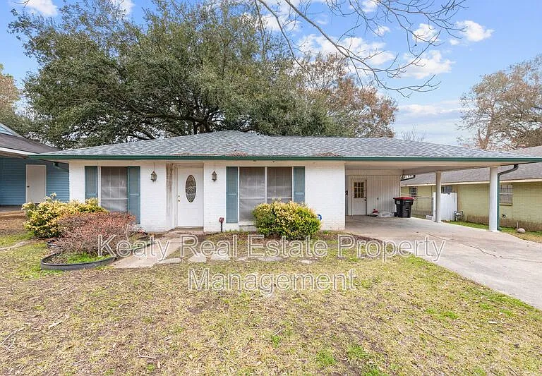 137 Amber St — Photo 30