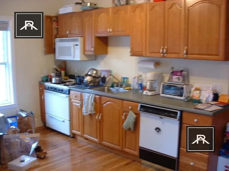 5 Foster St #2L — Photo 5