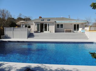 (Undisclosed Address), Southampton, NY 11968
