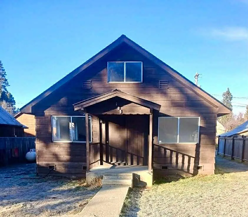 105 Elm St, Westwood CA - Owner Finance Home