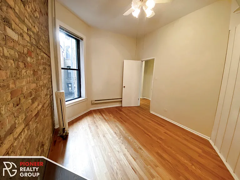 1212 N Dearborn St #1216-1220-A1 — Photo 2