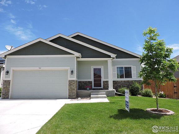 3rd image of 942 Settlers Dr