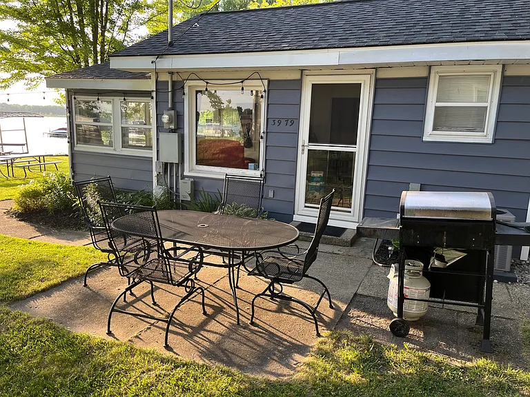 Patio area with grill.