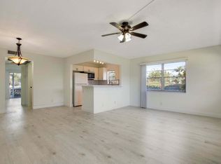 288 Northampton St #O, West Palm Beach, FL 33417