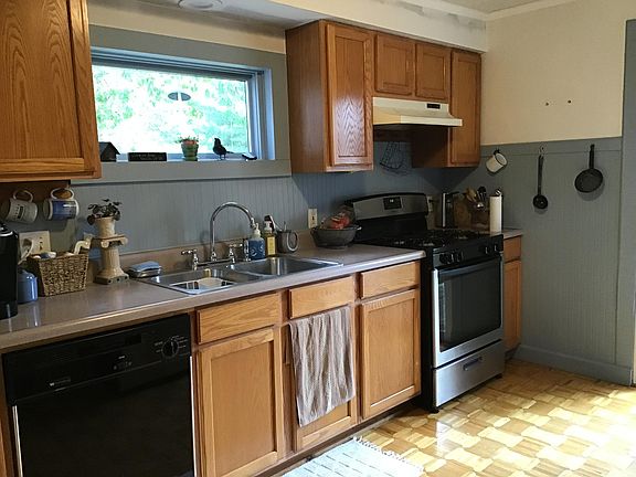 4th image of 416 E Franklin St