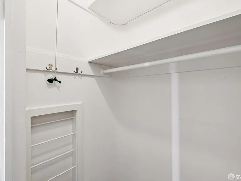 3337 Clay St #5 — Photo 32