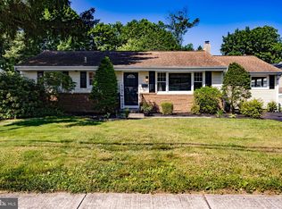 35 Sunset Blvd, Hamilton, NJ 08690