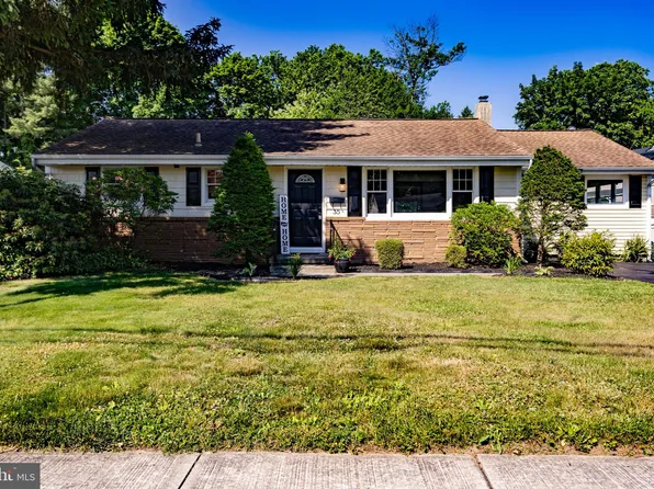 35 Sunset Blvd, Hamilton, NJ 08690