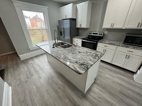 5th image of 1631 Harvard Ave