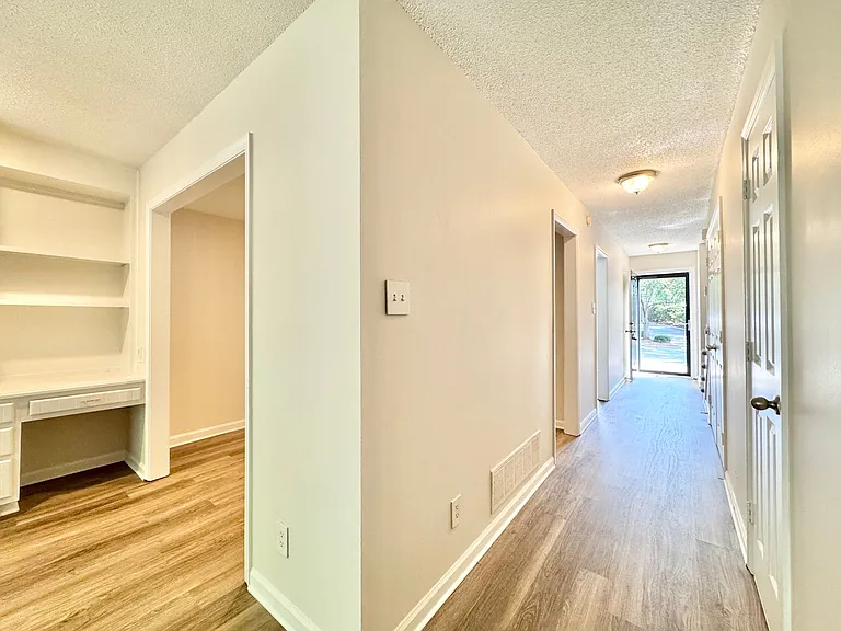 3716 Greenes Xing — Photo 14