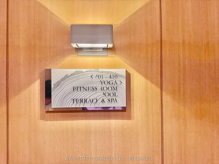 11 Wellesley St W #2103 — Photo 22