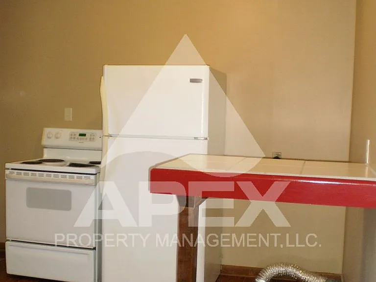 312 Watauga Dr — Photo 8