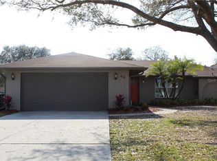 416 Arrowhead Ct, Oldsmar, FL 34677