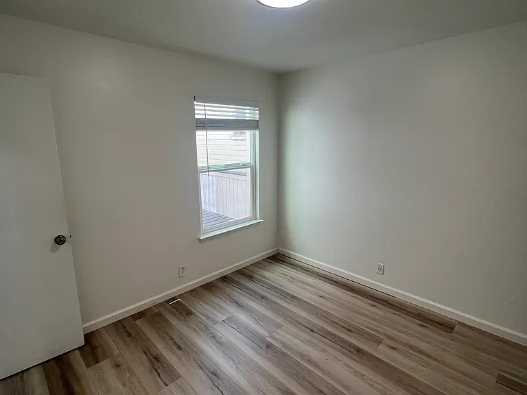 1040 Fell St #2 — Photo 7