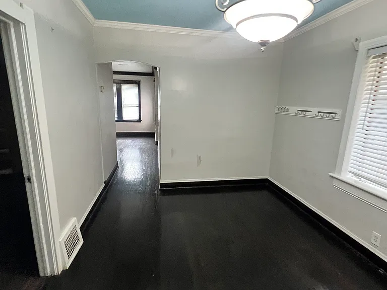 1728 N Lotus Ave #2 — Photo 4